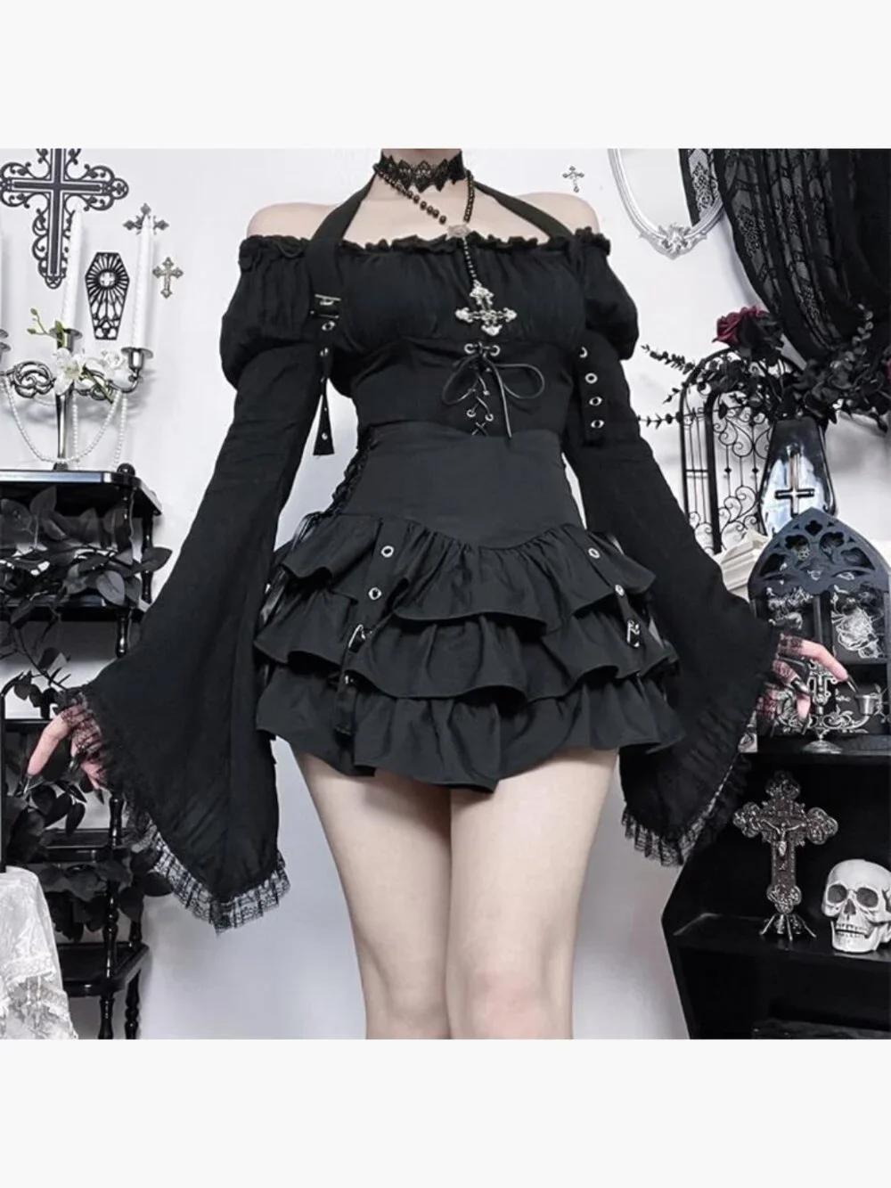 Gothic Ruffle Mini Skirt, Layered Punk Style, Premium Fabric, Versatile Wear - Picture 3 of 6